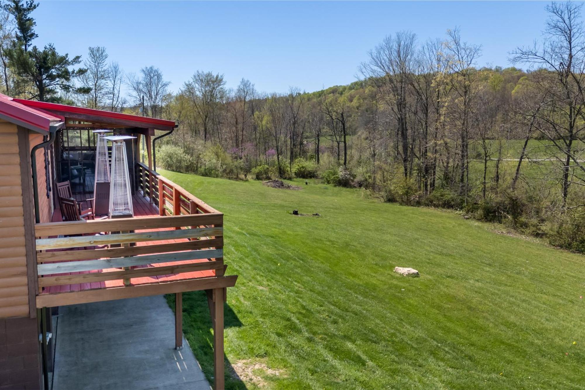 Spacious Cabin Near Hocking Hills And Caves With Hot Tub And Firepit Laurelville Exterior photo